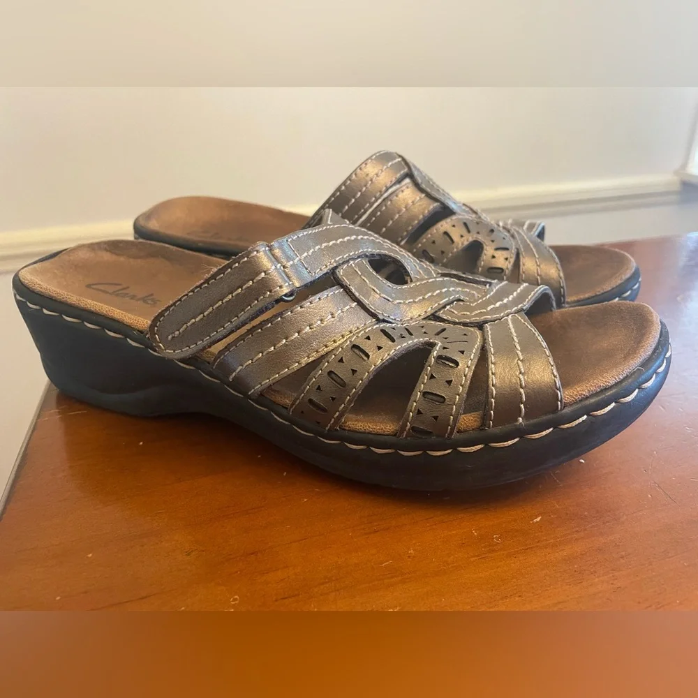 Clarks Bendables Metallic Taupe Leather Slip-On Wedge Sandals